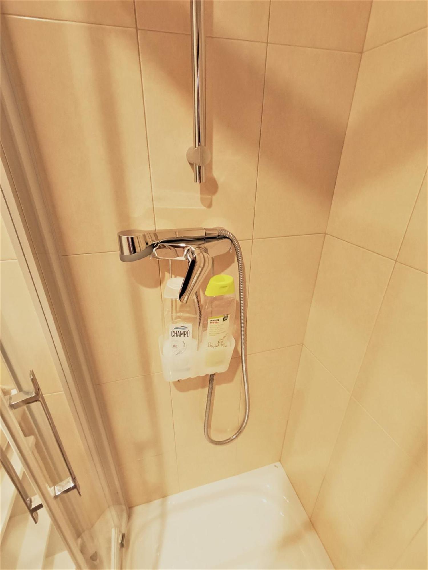 Apartment Bec, Hospital Cruces, Parking Gratis, Wifi, Aa, A 15 Min De Bilbao