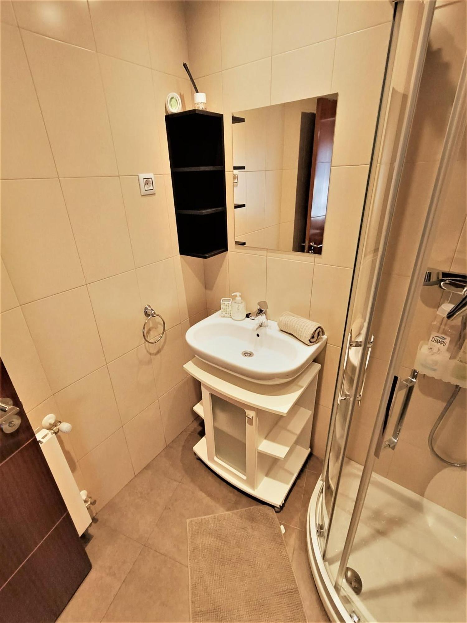 Bec, Hospital Cruces, Parking Gratis, Wifi, Aa, A 15 Min De Bilbao Apartament